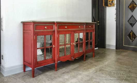 Красный двухметровый комод во французском стиле с 4 дверцами и 3 ящиками фото