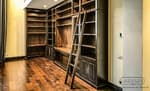 Встроенный книжный шкаф из массива дерева в классическом стиле на заказ - 23