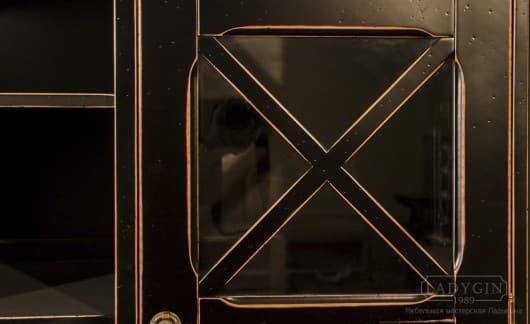 Универсальный двухстворчатый шкаф со стеклянными дверками в стиле прованс на заказ - 8