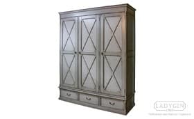 Деревянный платяной трехстворчатый шкаф в классическом стиле на заказ - 22