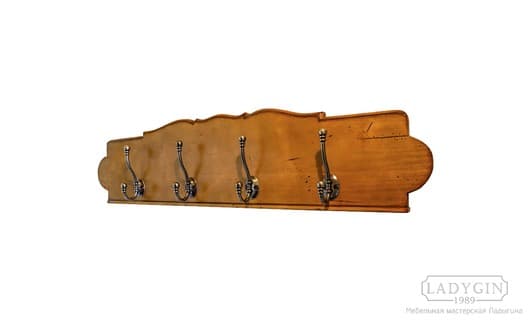 Деревянная настенная вешалка в стиле прованс для одежды фото