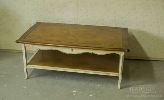 Прямоугольный деревянный журнальный столик с полкой в стиле Прованс на заказ - 5