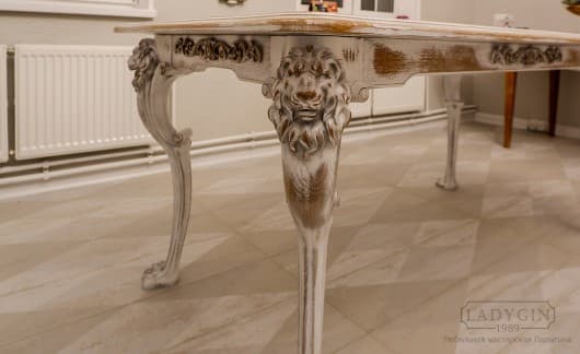 Деревянный винтажный обеденный стол с львиными ногами в классическом стиле на заказ - 7