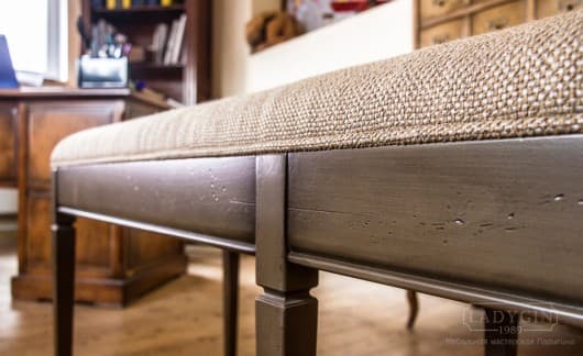 Классическая отделка длинная деревянная банкетка с мягким сиденьем во французском стиле фото