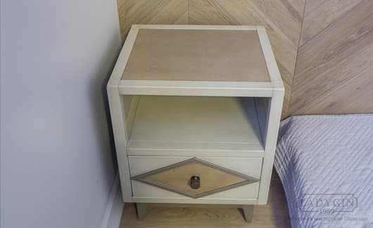 Деревянная прикроватная тумбочка с ящиком для спальни в стиле 50-х на заказ - 4